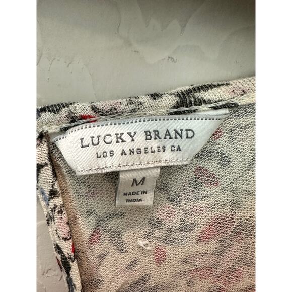 LUCKY BRAND | White Romantic Floral Boho Flutter Sleeve Peplum Top | Medium - Picture 5 of 7